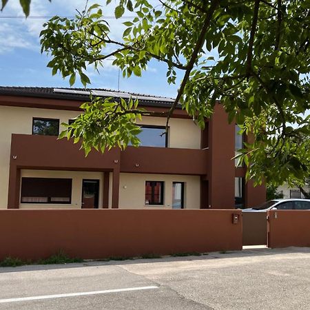 Vive Apartments Visit Veneto Express カステルフランコ・ヴェーネト エクステリア 写真