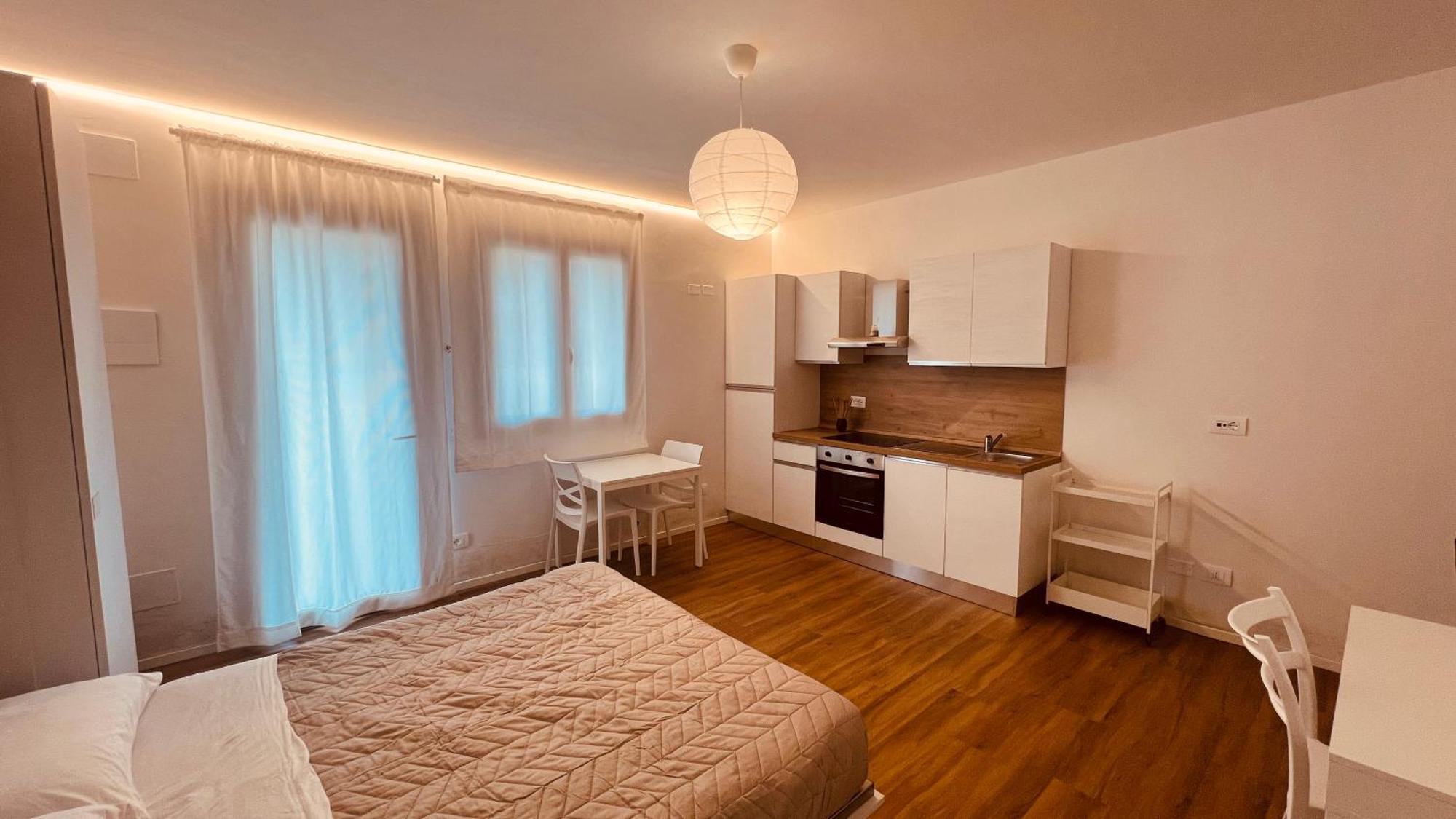 Vive Apartments Visit Veneto Express カステルフランコ・ヴェーネト エクステリア 写真