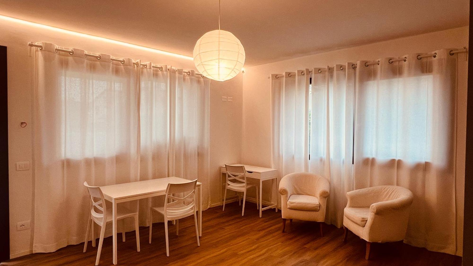 Vive Apartments Visit Veneto Express カステルフランコ・ヴェーネト エクステリア 写真