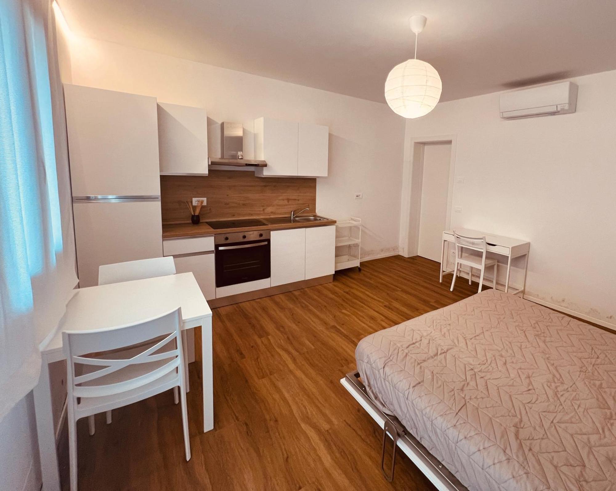 Vive Apartments Visit Veneto Express カステルフランコ・ヴェーネト エクステリア 写真