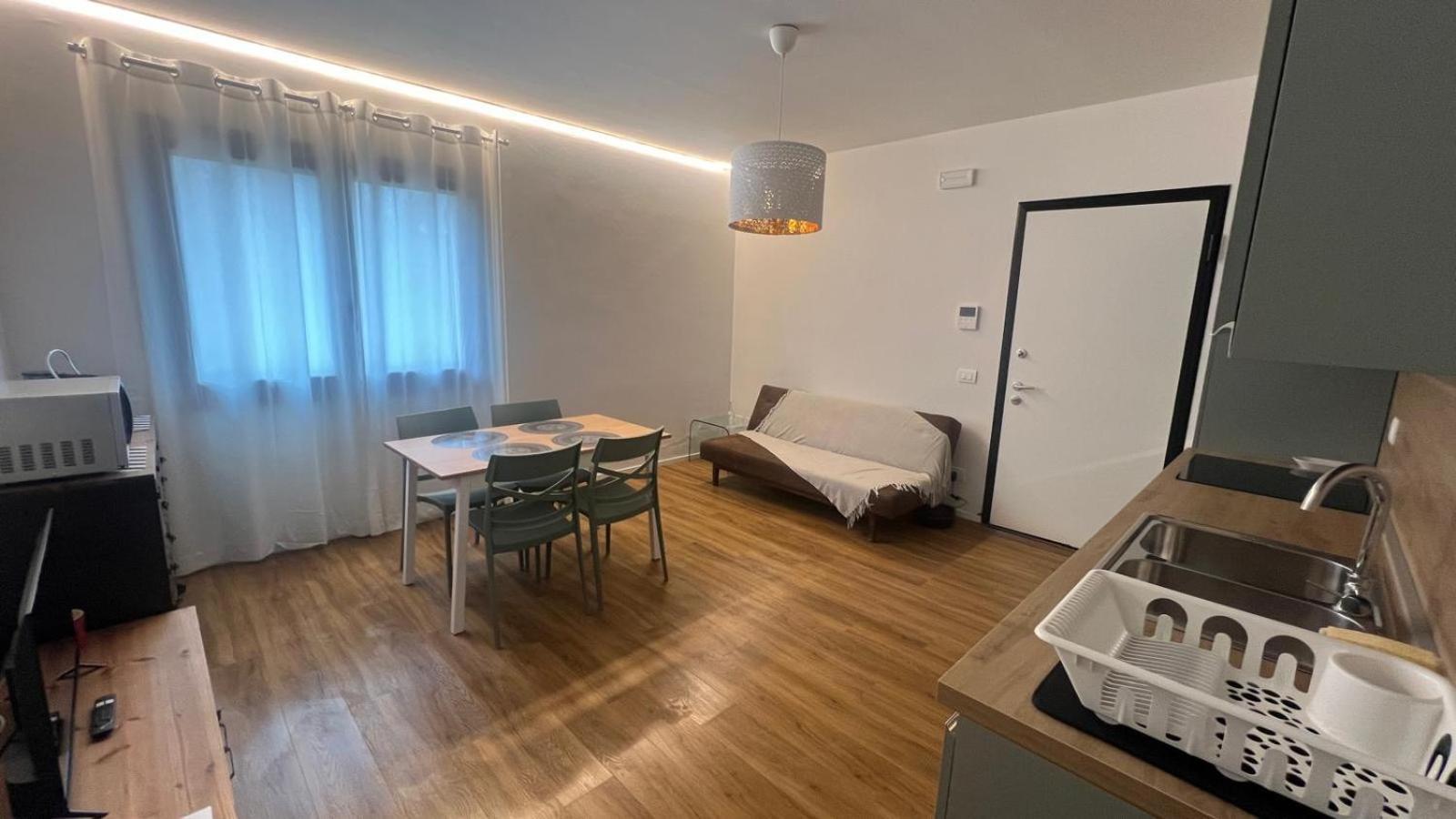 Vive Apartments Visit Veneto Express カステルフランコ・ヴェーネト エクステリア 写真