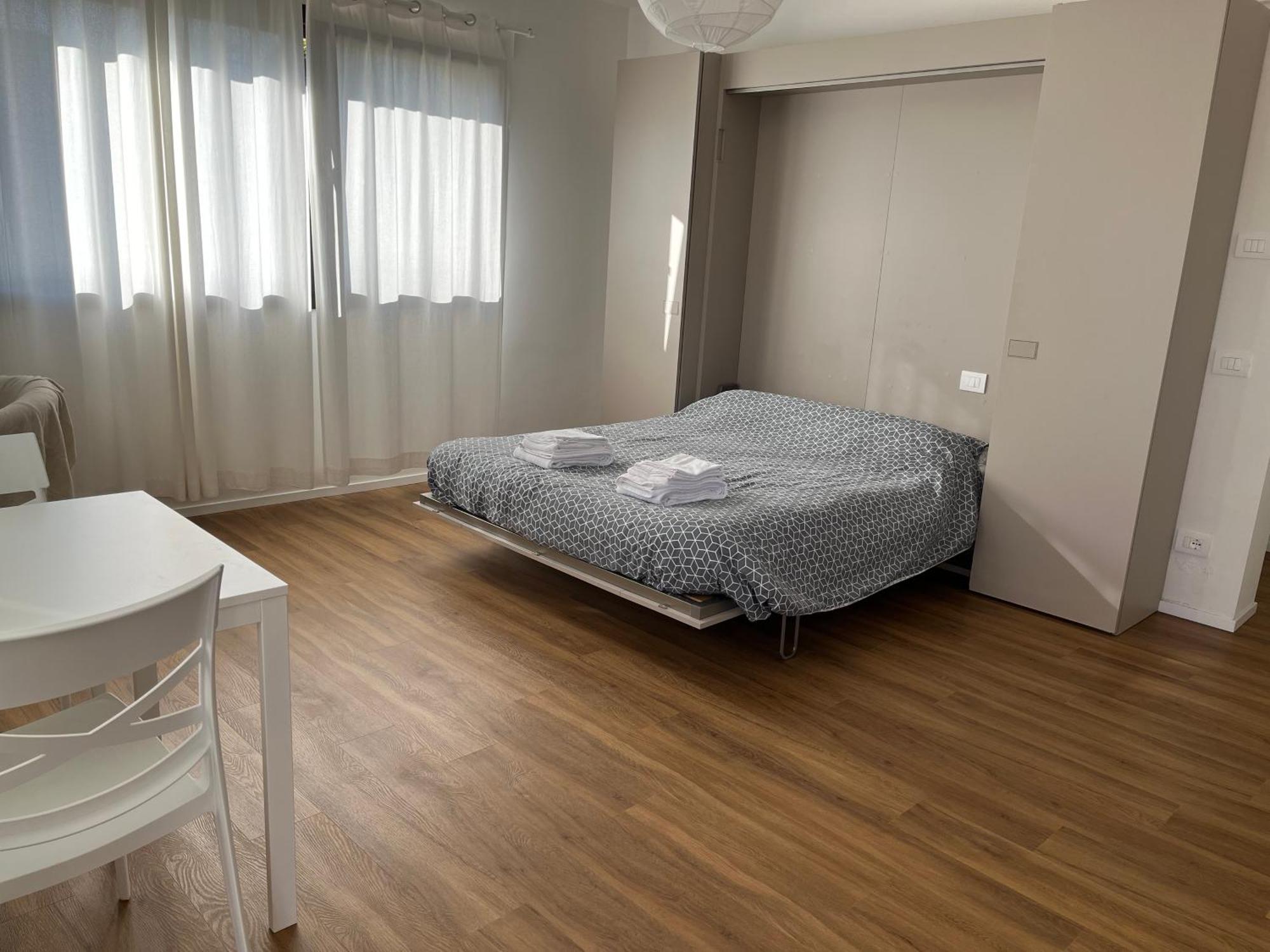 Vive Apartments Visit Veneto Express カステルフランコ・ヴェーネト エクステリア 写真